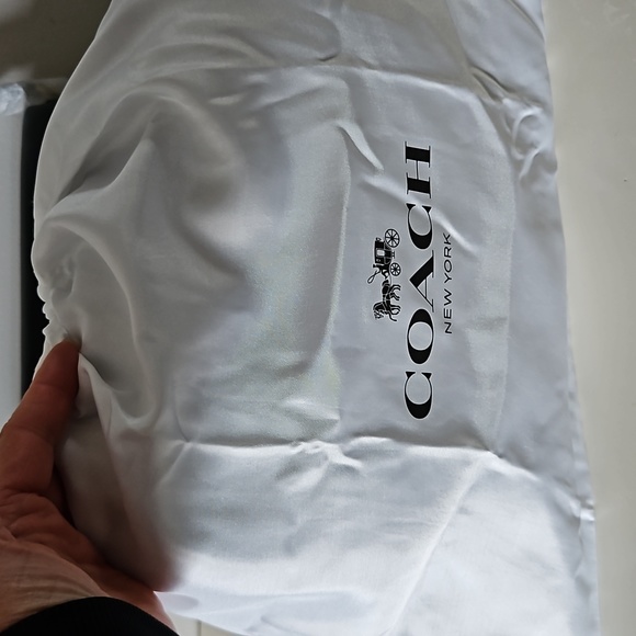 Coach Pillow Madison medium - Picture 13 of 13